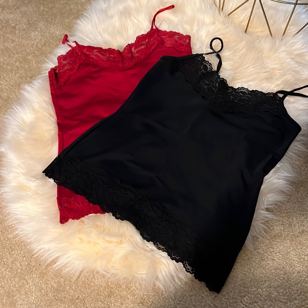 Lot of 2 White House Black Market lace camis - size S/M - red and black